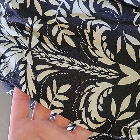 SALE NWT Croft & Barrow Black Deco Palm Print Skirt Tropical Floral Rayon PXS - Picture 7 of 12
